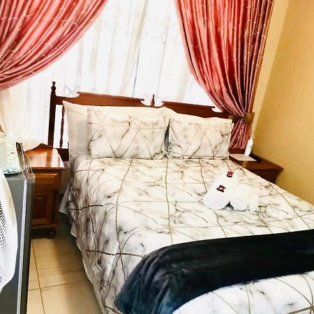 Erins Haven - Polokwane Apartment Exterior photo