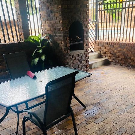 Erins Haven - Polokwane Apartment Exterior photo