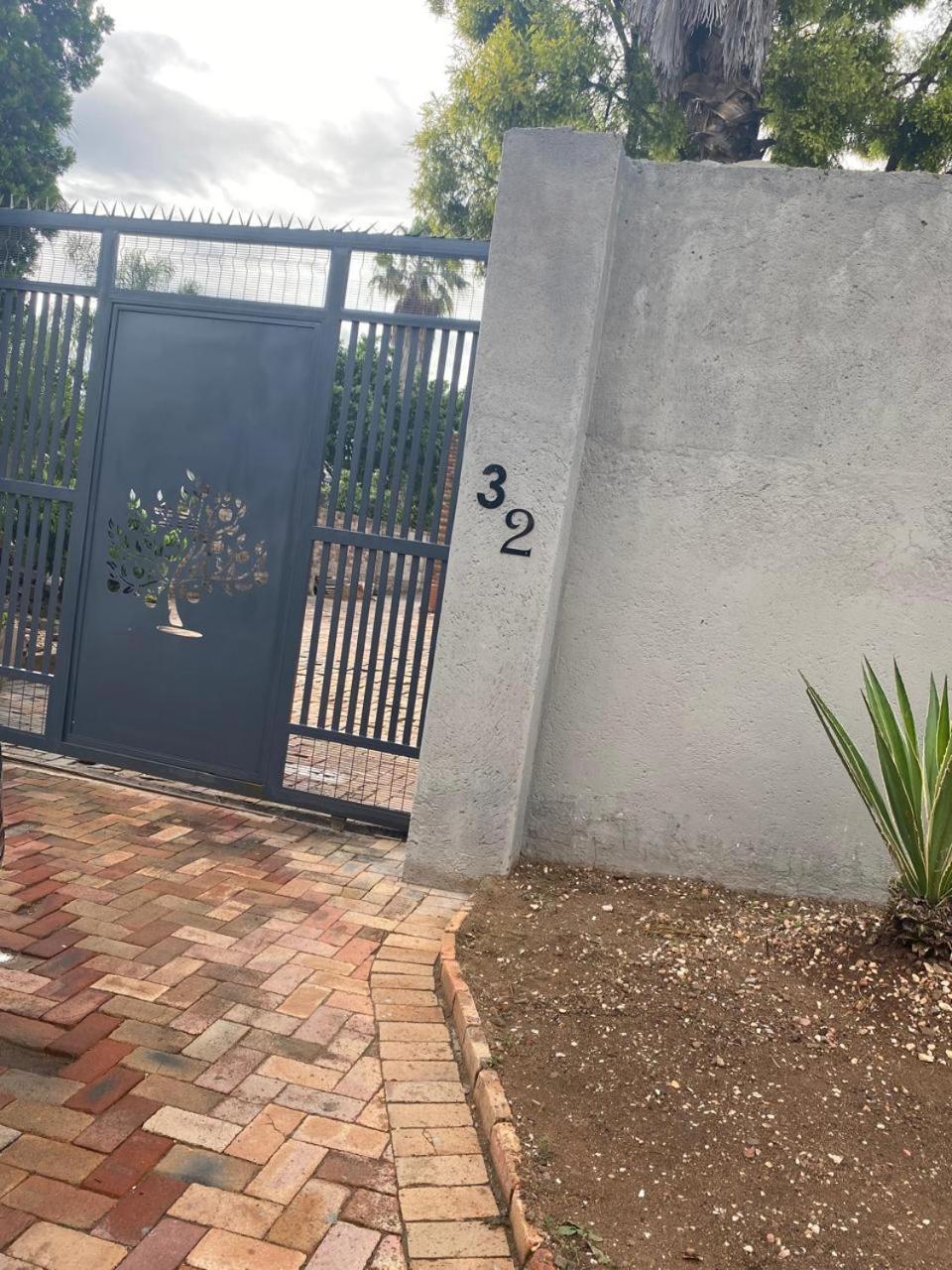 Erins Haven - Polokwane Apartment Exterior photo